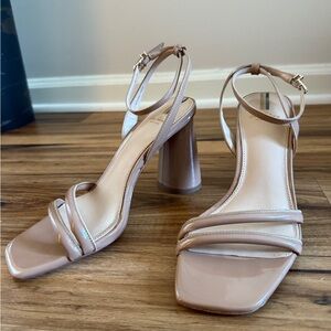 Sam Edelman Patent Leather Kia Heel, Size 8